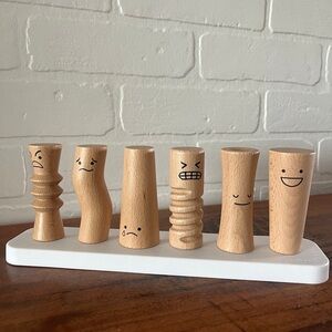 Lovevery Wooden Emotion Dolls